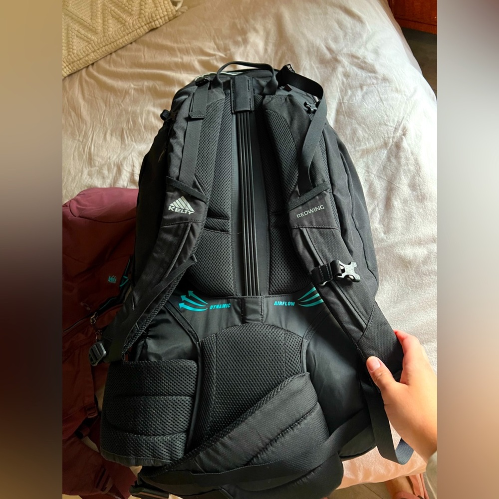 Barely used Kelly Redwing 50 L backpacking pack!